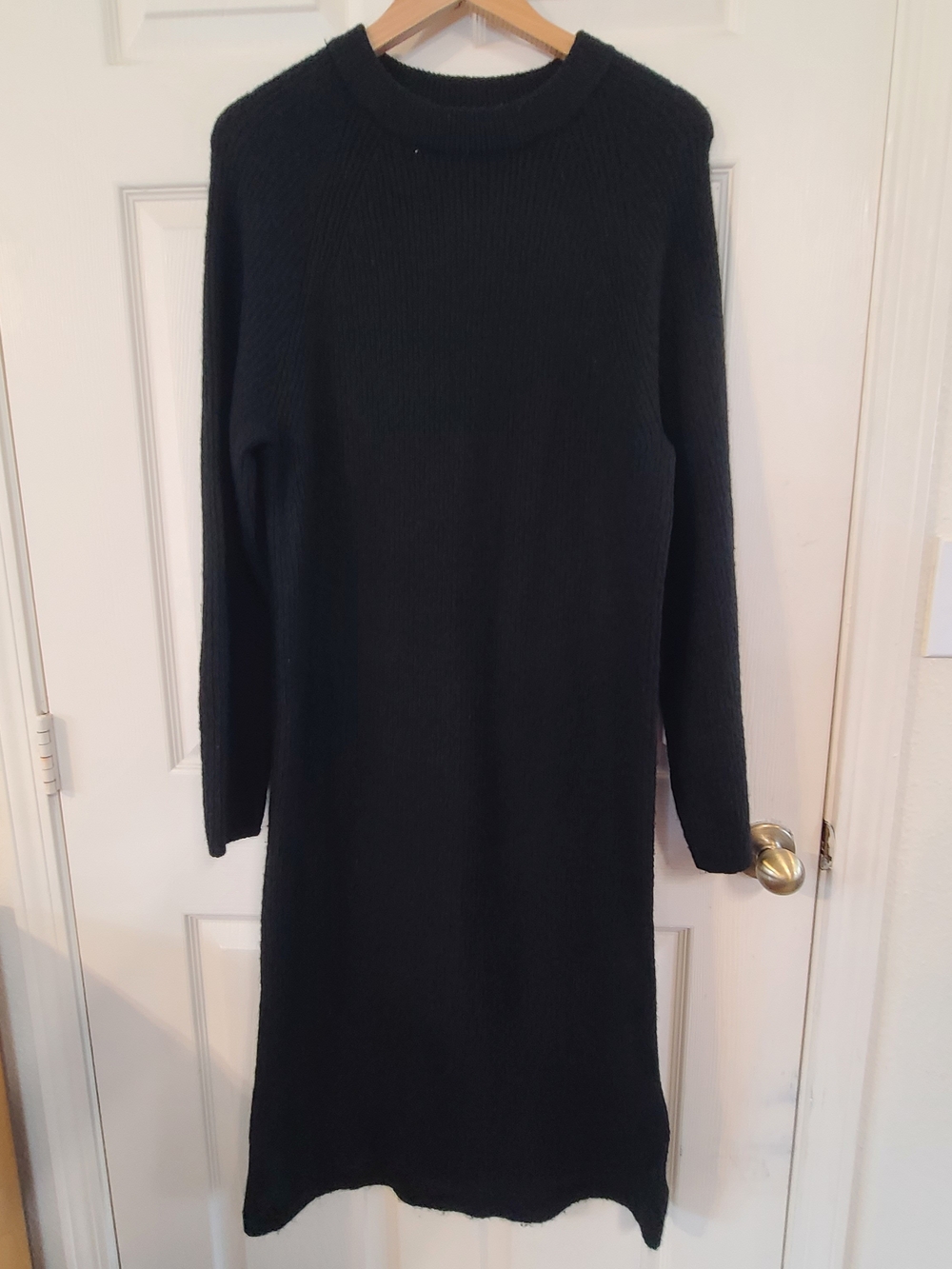 H&M Black Long Sleeve Knit Midi Dress Size XS